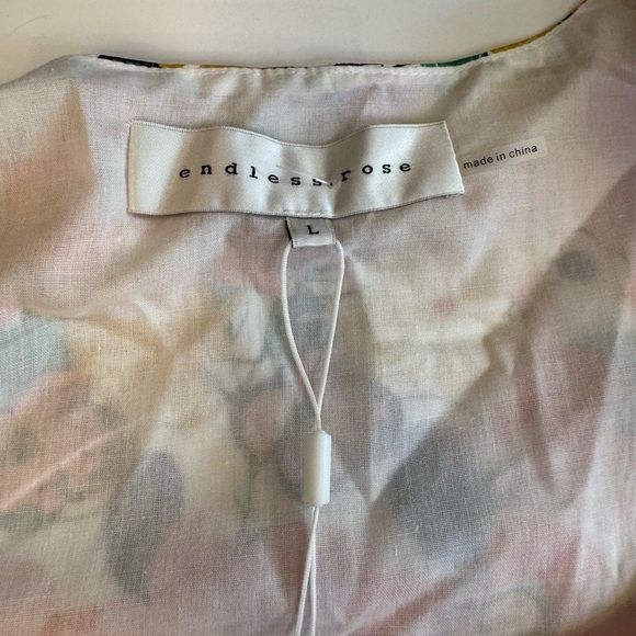 Endless rose large floral cropped blouse NWT - Picture 7 of 12